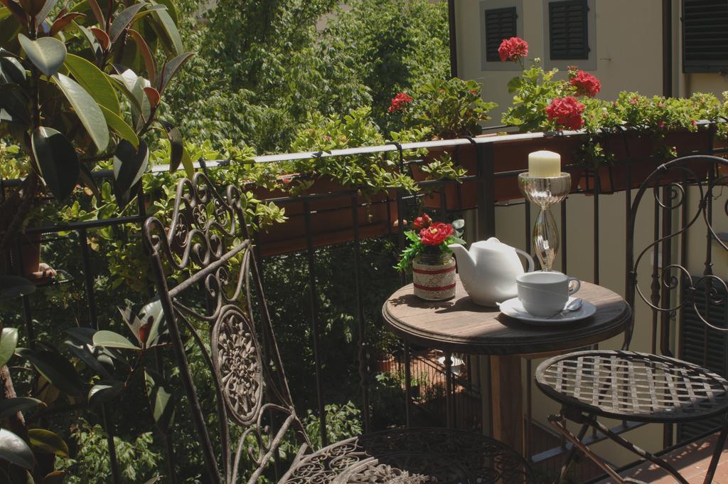 Relais Dante E Beatrice Bed & Breakfast Firenze Bagian luar foto