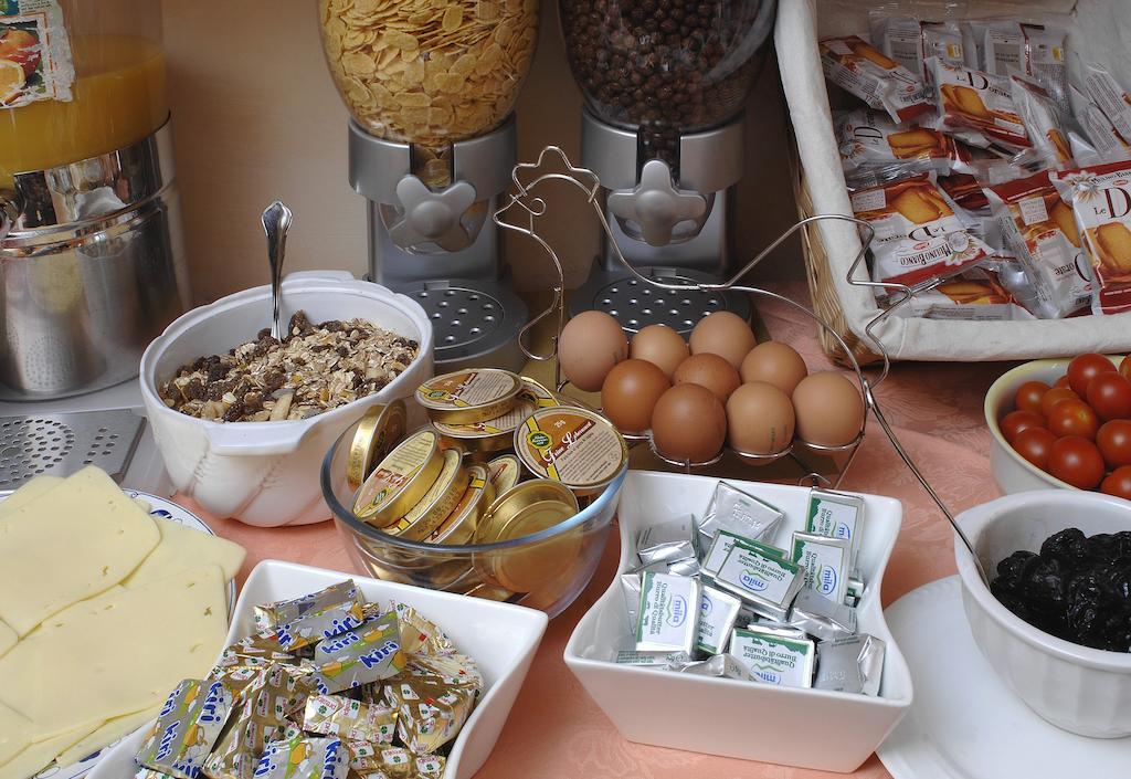 Relais Dante E Beatrice Bed & Breakfast Firenze Bagian luar foto